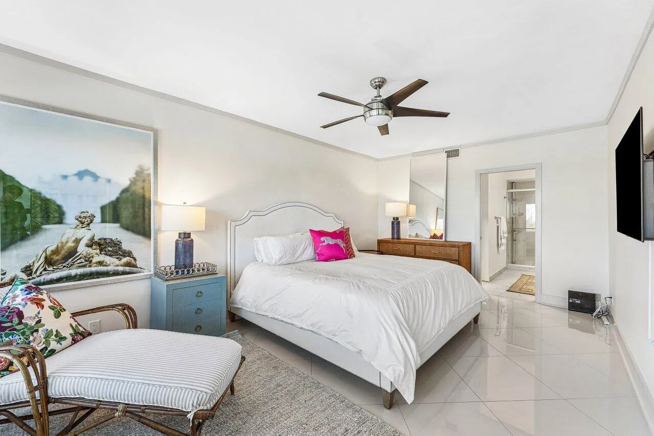 019-701EastCaminoReal-9G-BocaRaton-FL-33