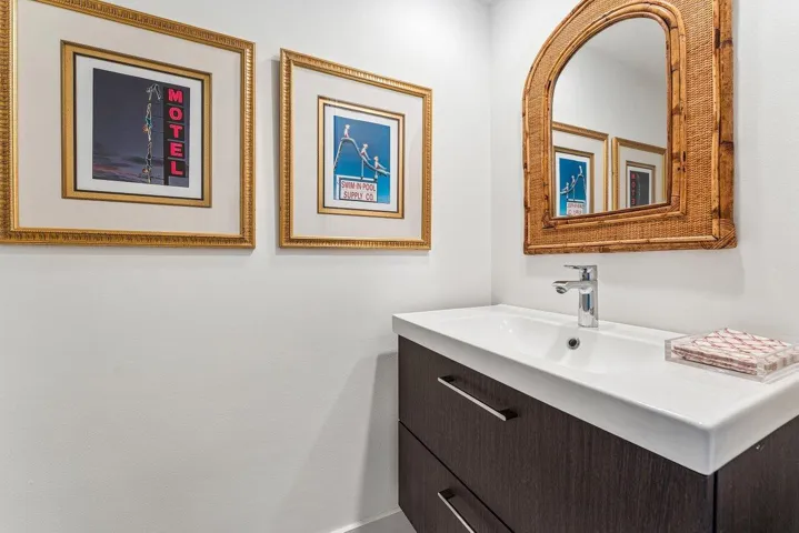 024-701EastCaminoReal-9G-BocaRaton-FL-33