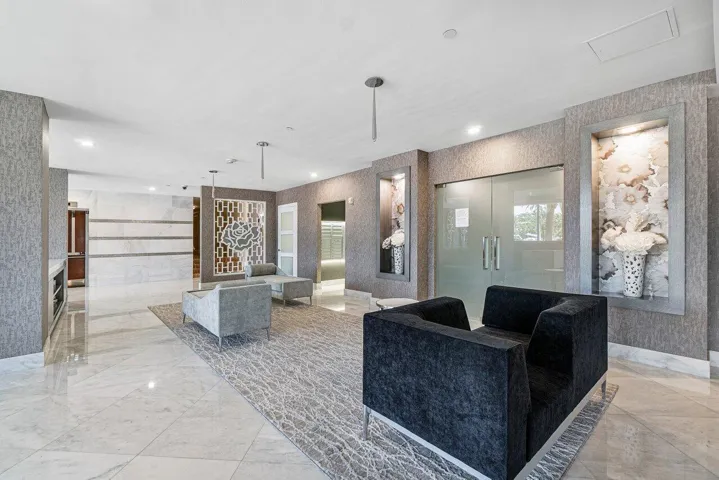 028-701EastCaminoReal-9G-BocaRaton-FL-33
