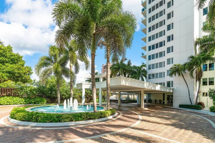 002-701EastCaminoReal-9G-BocaRaton-FL-33