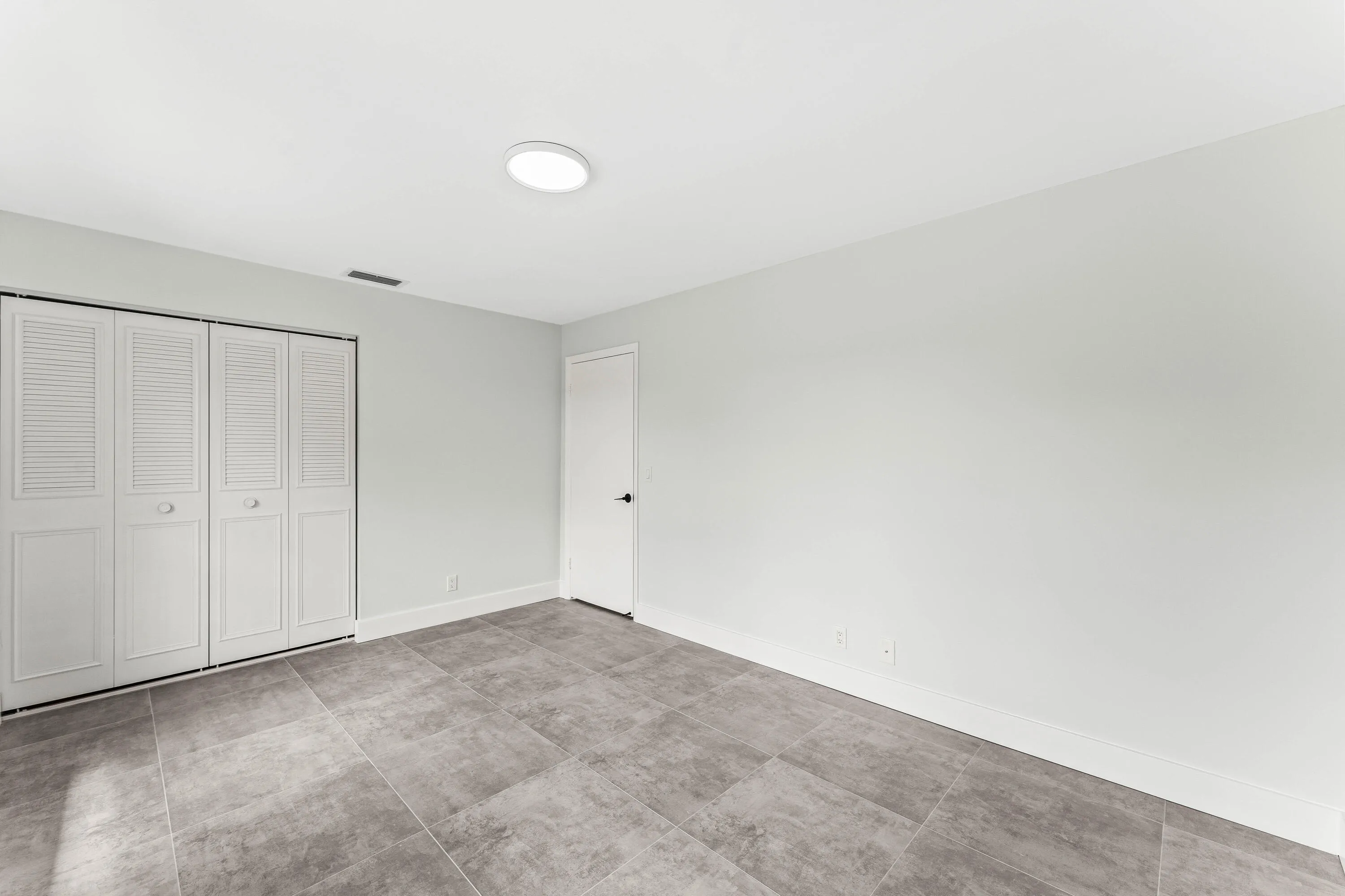 022-711LaconiaCircle-B-Greenacres-FL-334