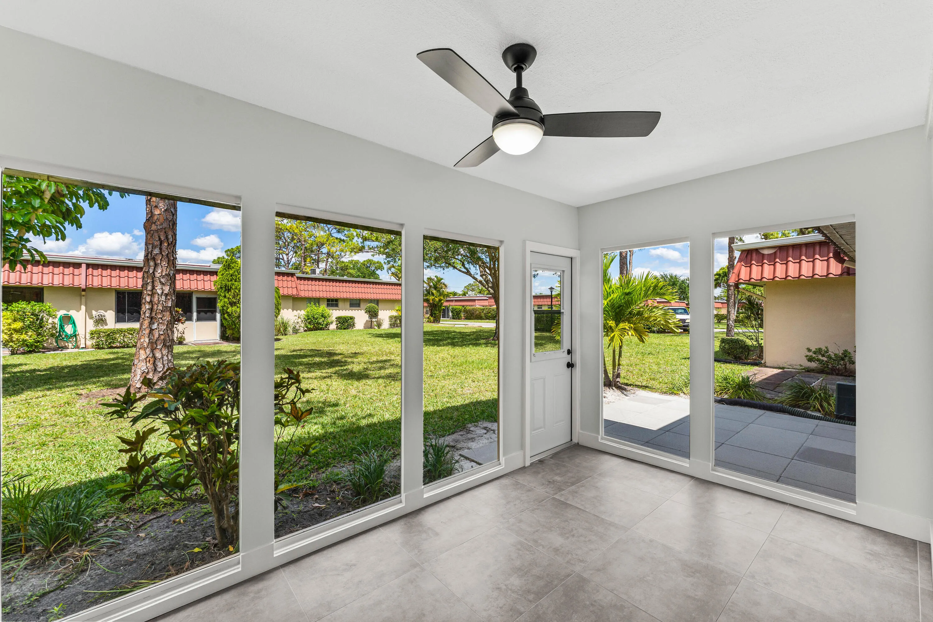 029-711LaconiaCircle-B-Greenacres-FL-334