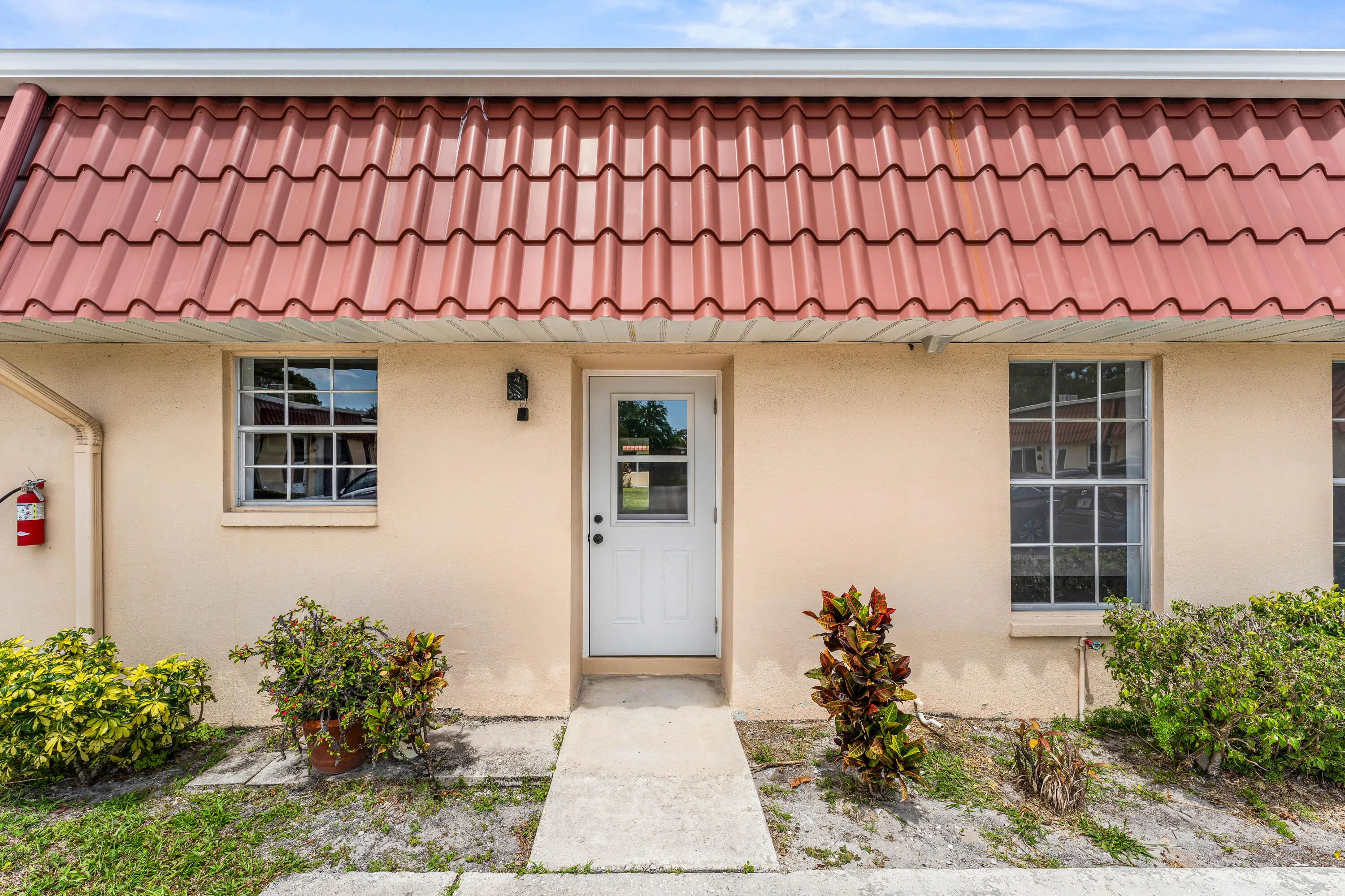 005-711LaconiaCircle-B-Greenacres-FL-334