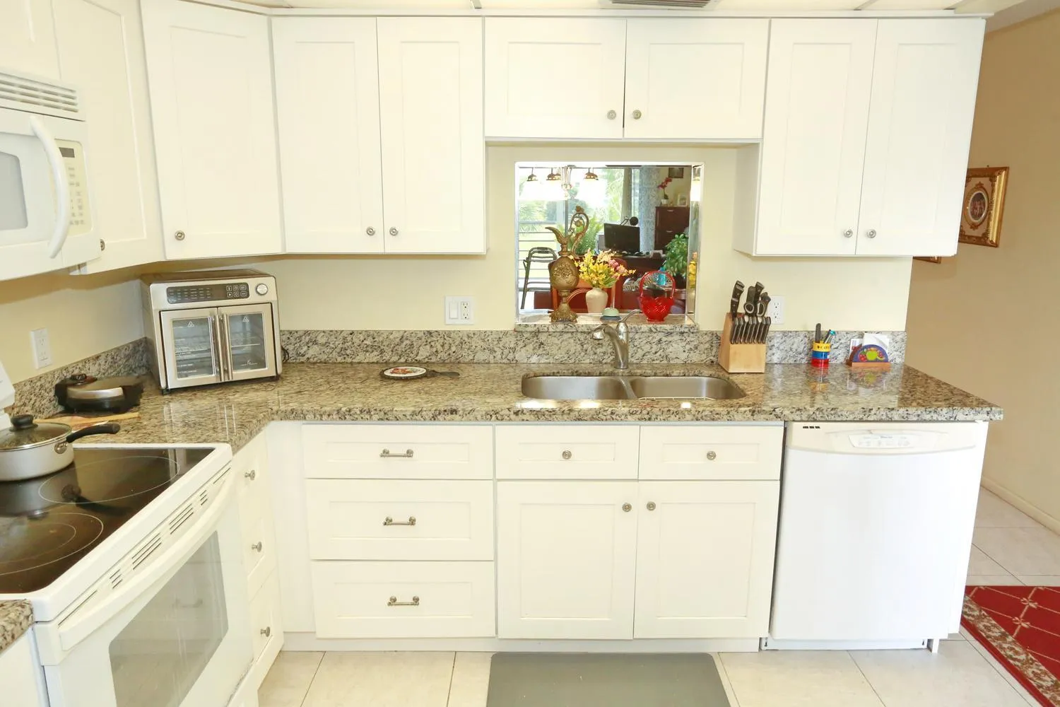 012-051-Kitchen-1500x1000