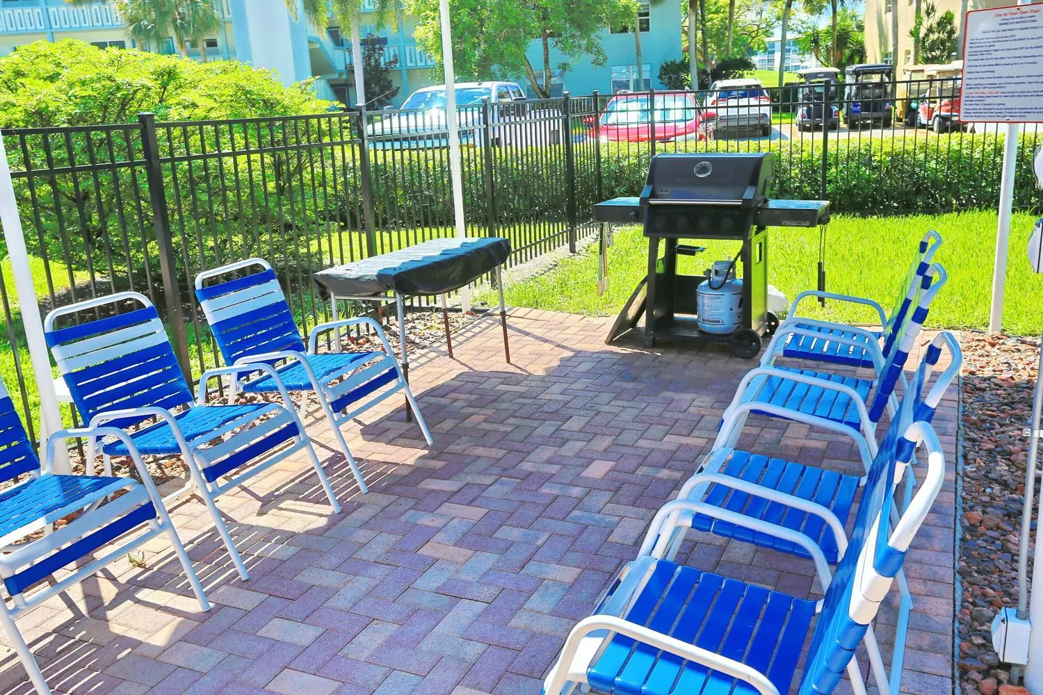 049-011-BBQ Area-1500x1000