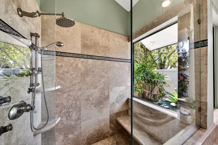 037-047-Primary Bath-4000x2662