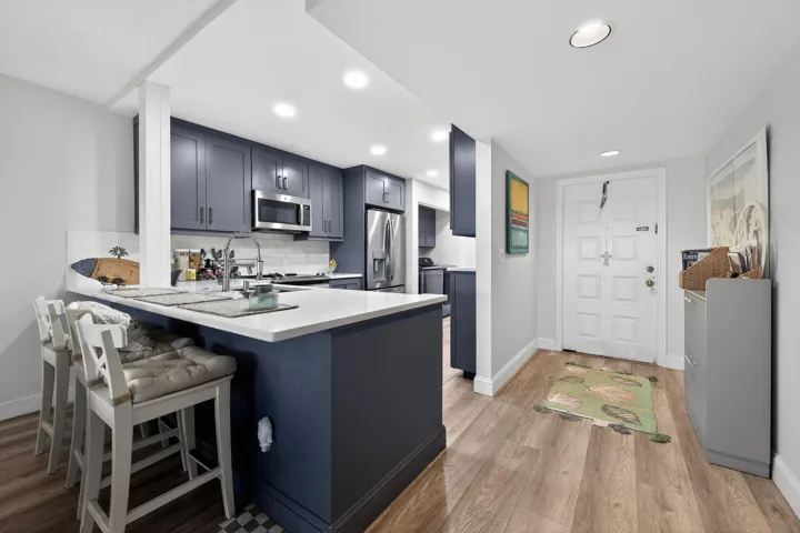 16_2898_SW_22nd_Cir-Kitchen-0022