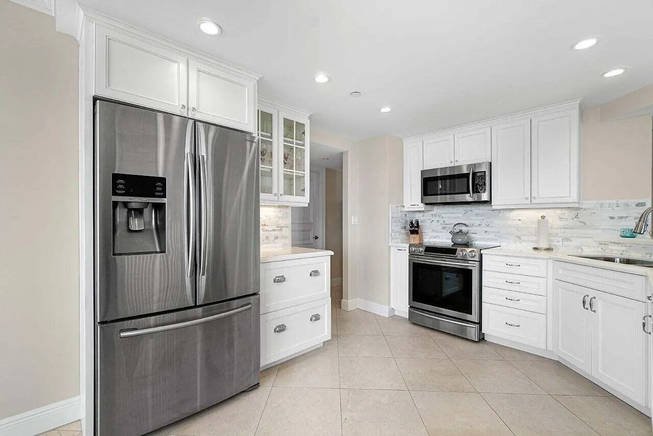 Kitchen to hallway.laundry room