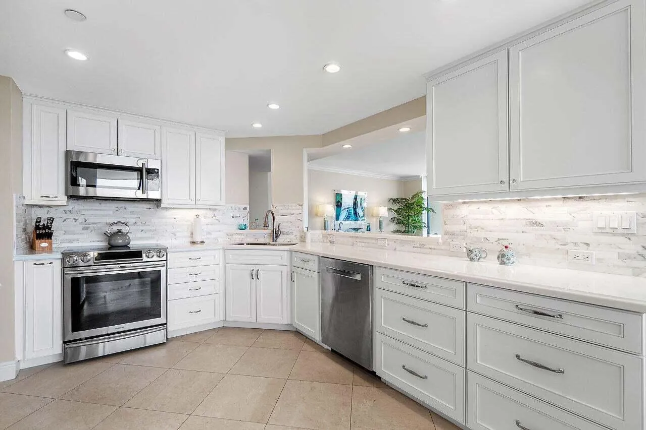 Kitchen open to LR