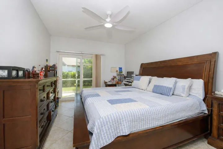 05- Master room (1)