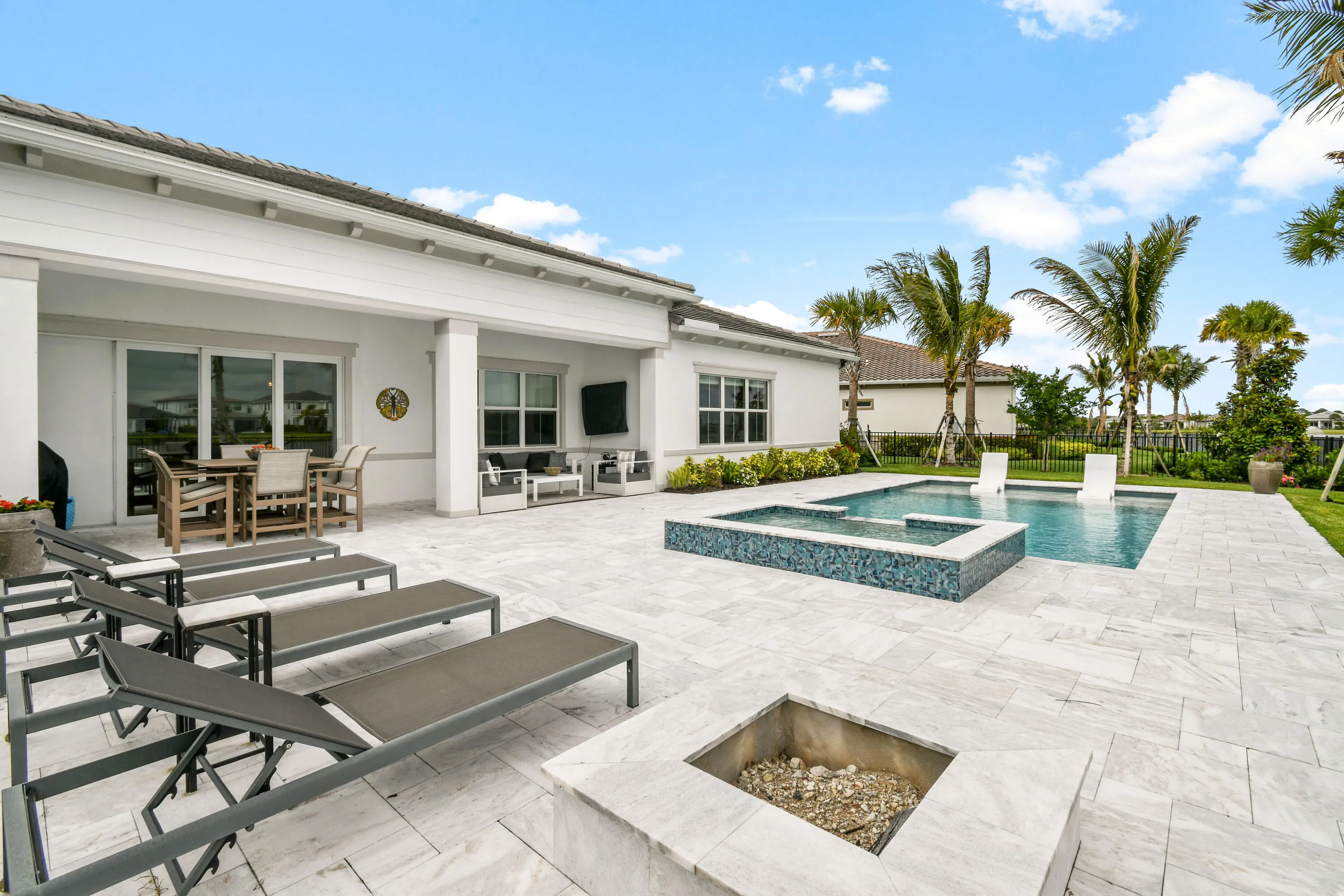 10870StellarCir(76)