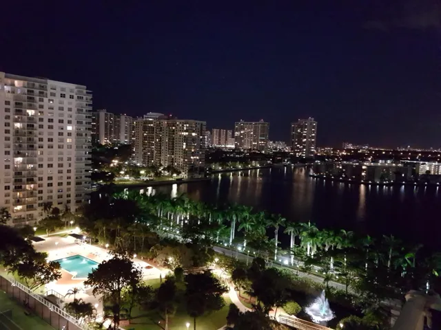 NIGHT VIEW