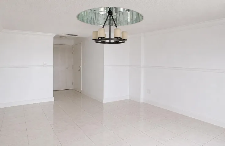 ENTRANCE DINING ROOM