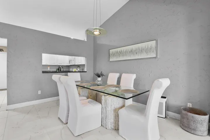 Dining 2