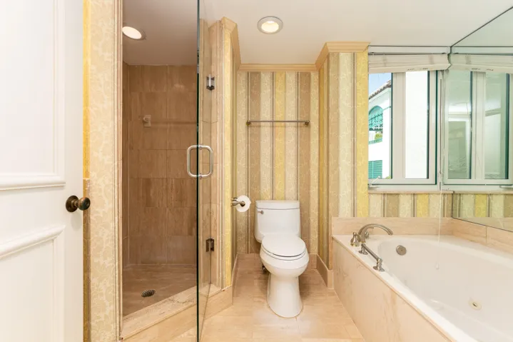 Dual Sinks in Primary.