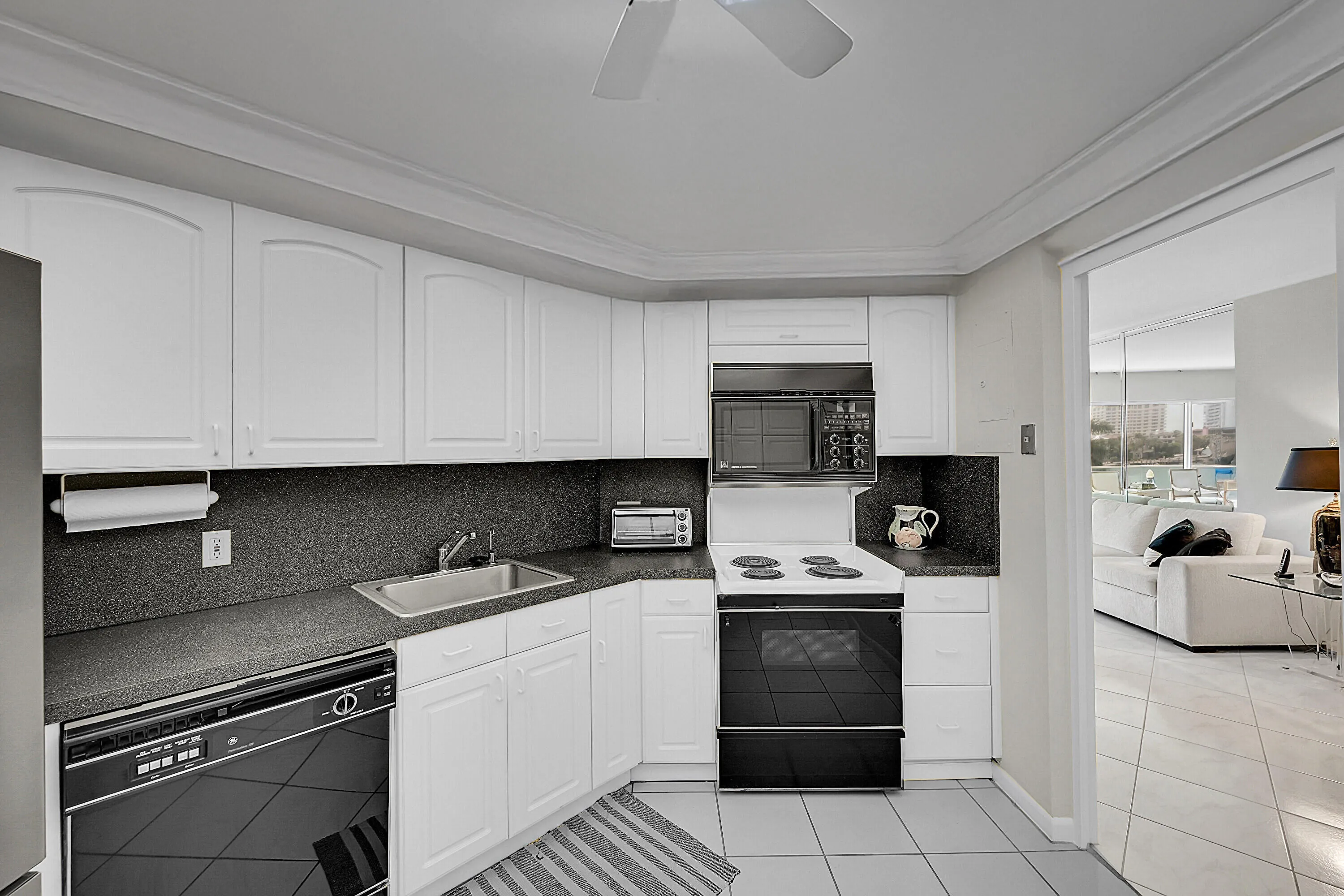 Light Bright Kitchen