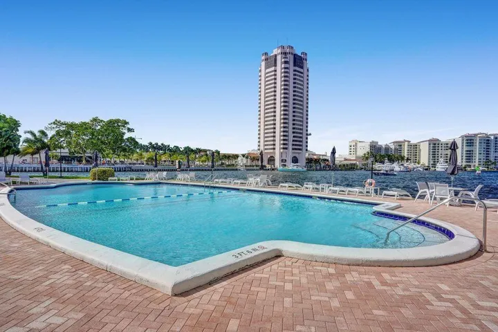 Boca Inlet Pool