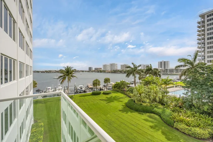 Lake Boca Raton Views
