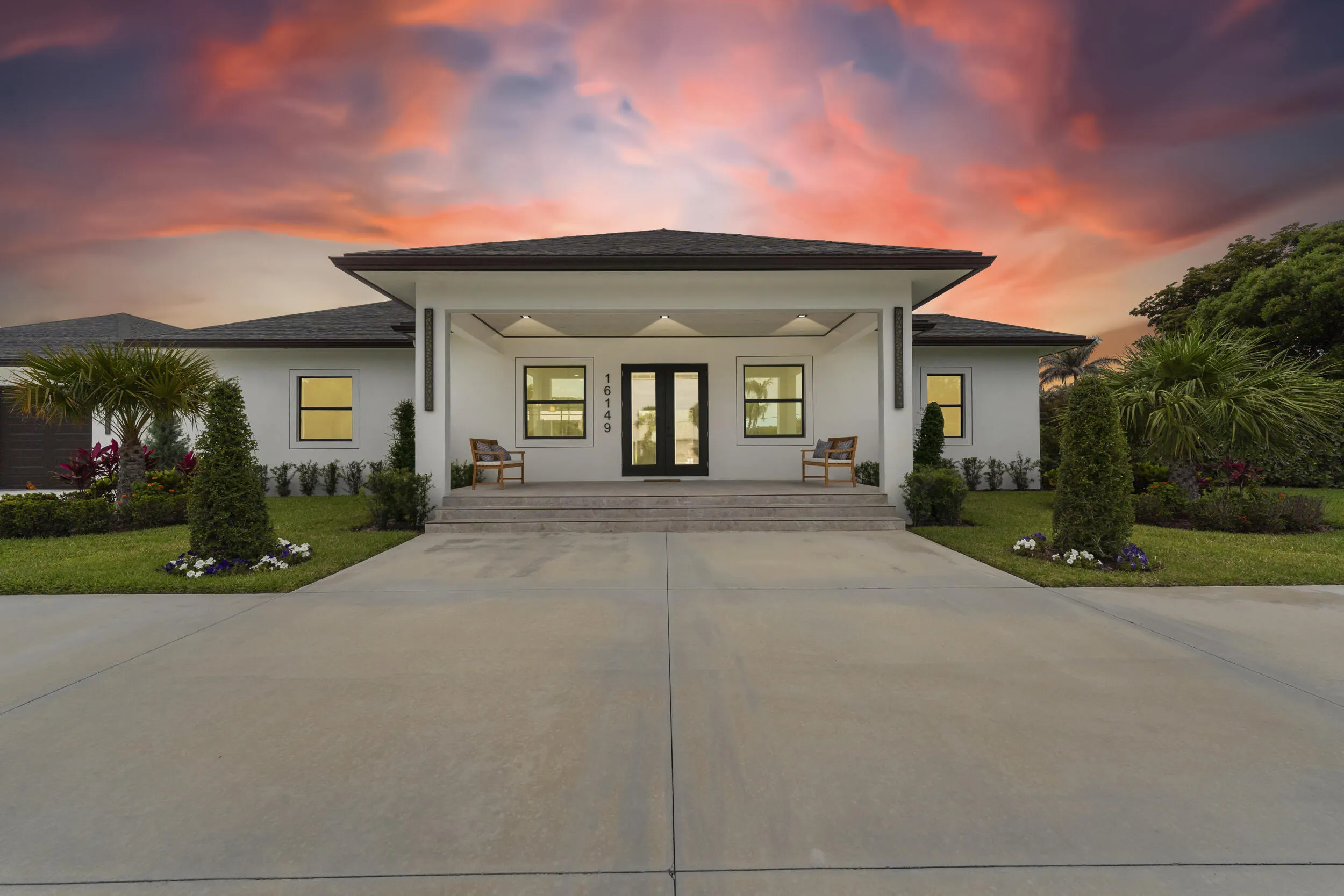 Welcome Home, where unforgettable Florida sunsets are in your backyard!