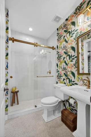 2nd Bathroom