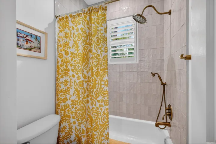 4th Bathroom