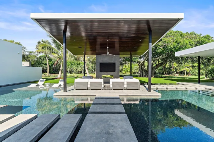 060-12NBeachRd-HobeSound-SMALL