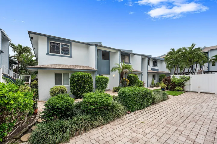 002-3409Southeast8thStreet-PompanoBeach-
