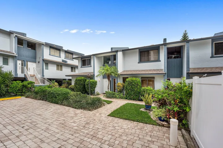 003-3409Southeast8thStreet-PompanoBeach-