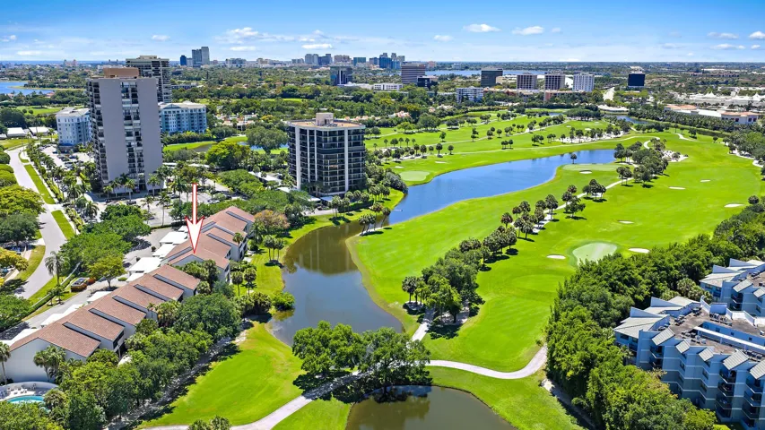 PARLIAMENT VILLAS ON GOLF COURSE