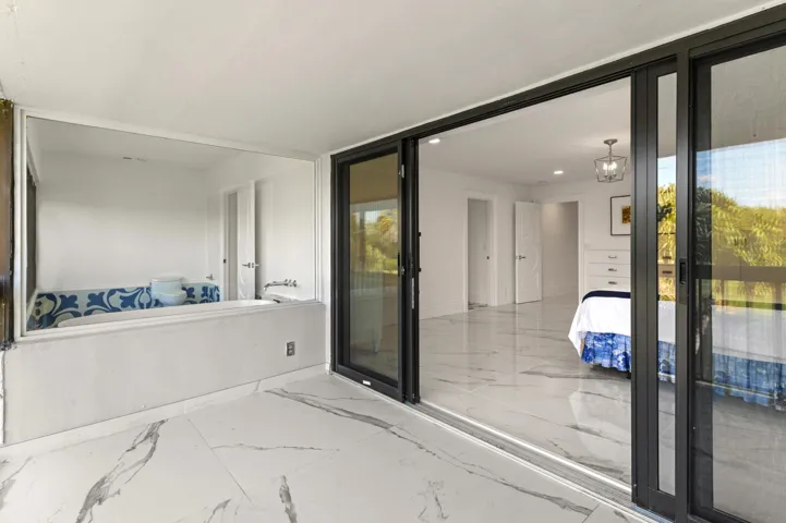 PRINCIPAL BEDROOM TERRACE