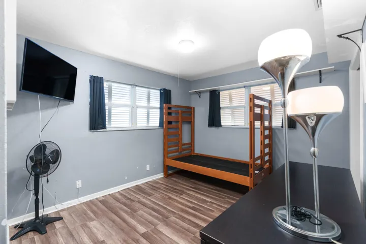2nd bedroom