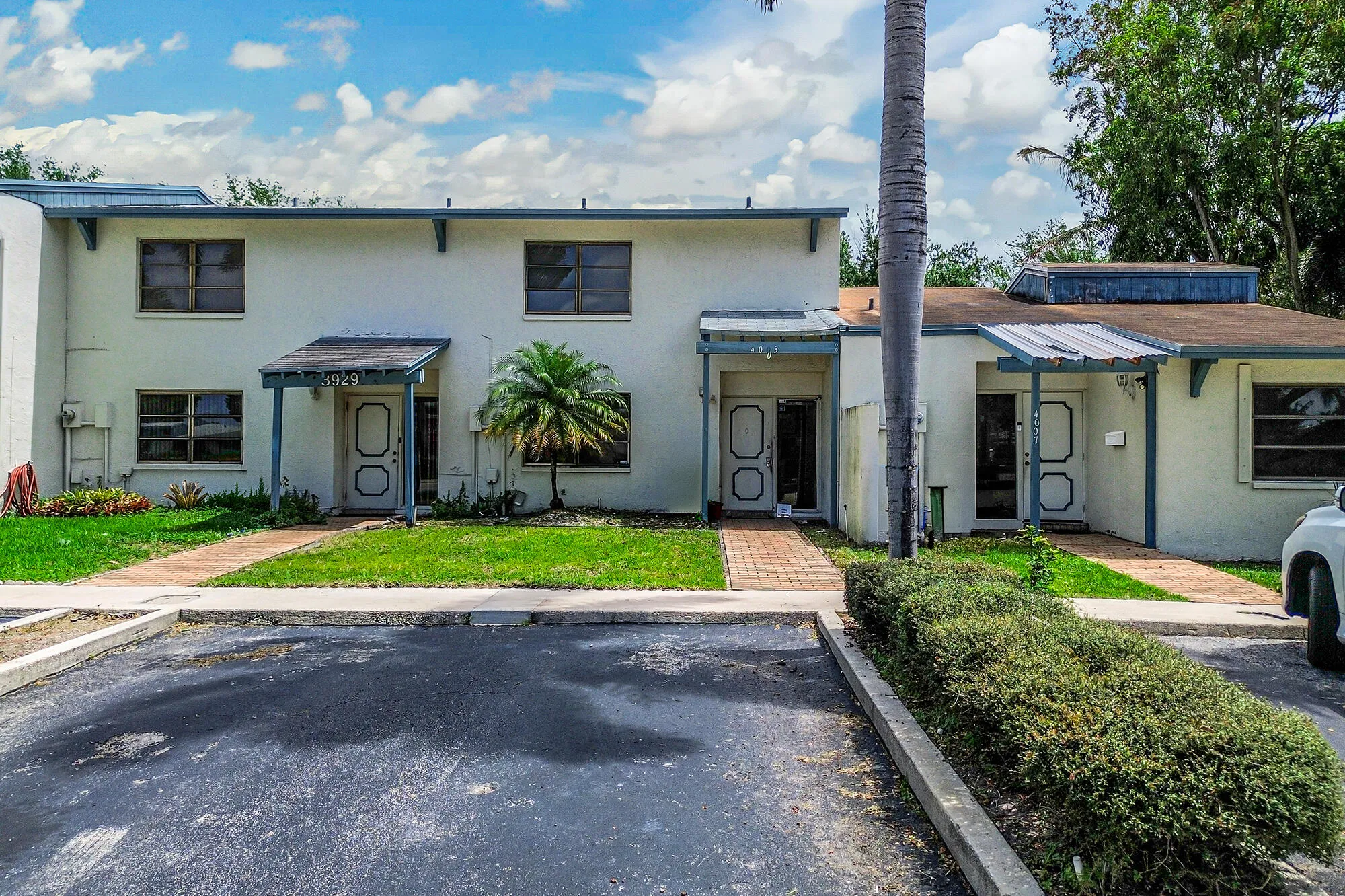 4003 W Woodscape Dr #2K-1