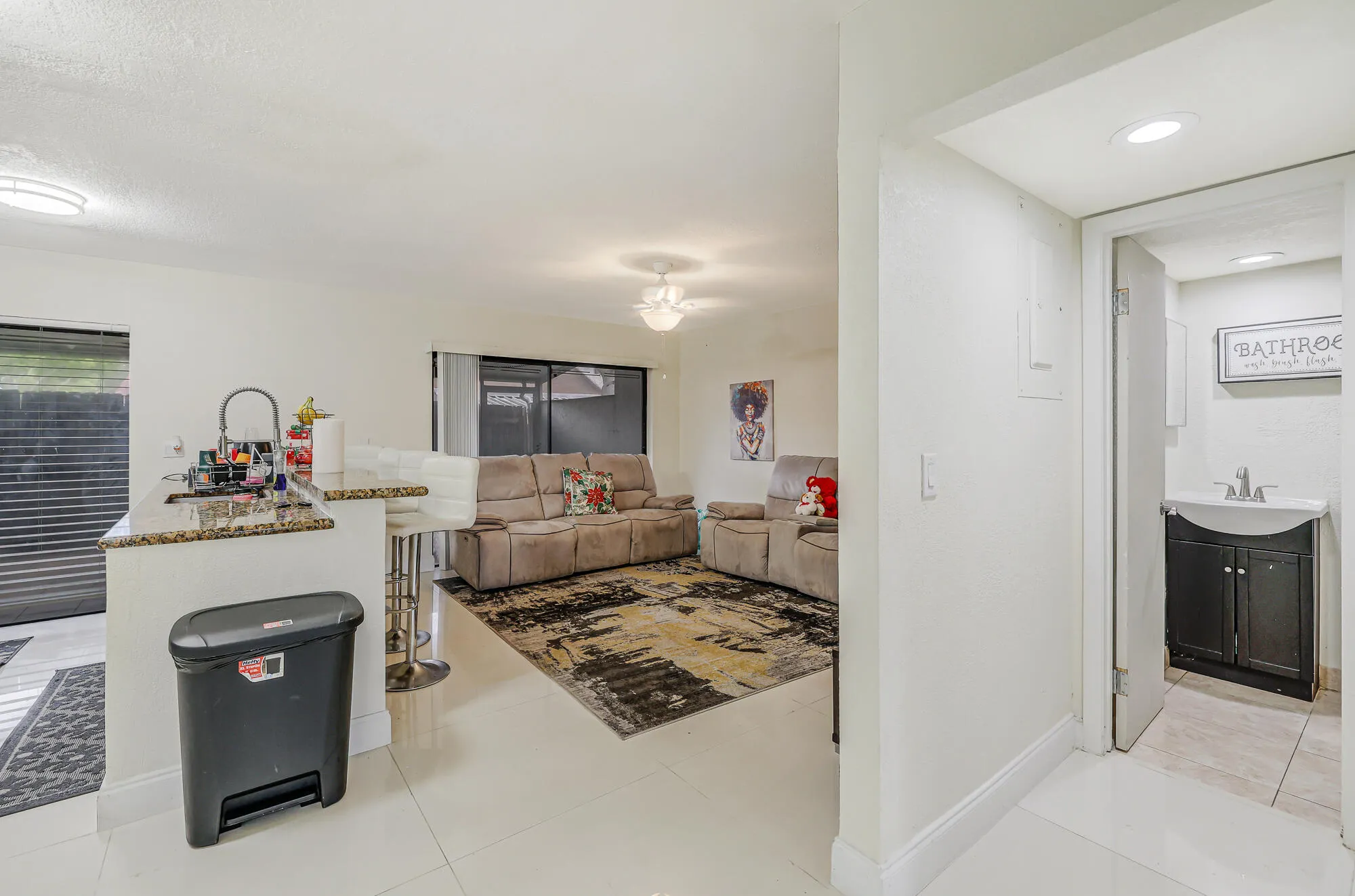 4003 W Woodscape Dr #2K-23