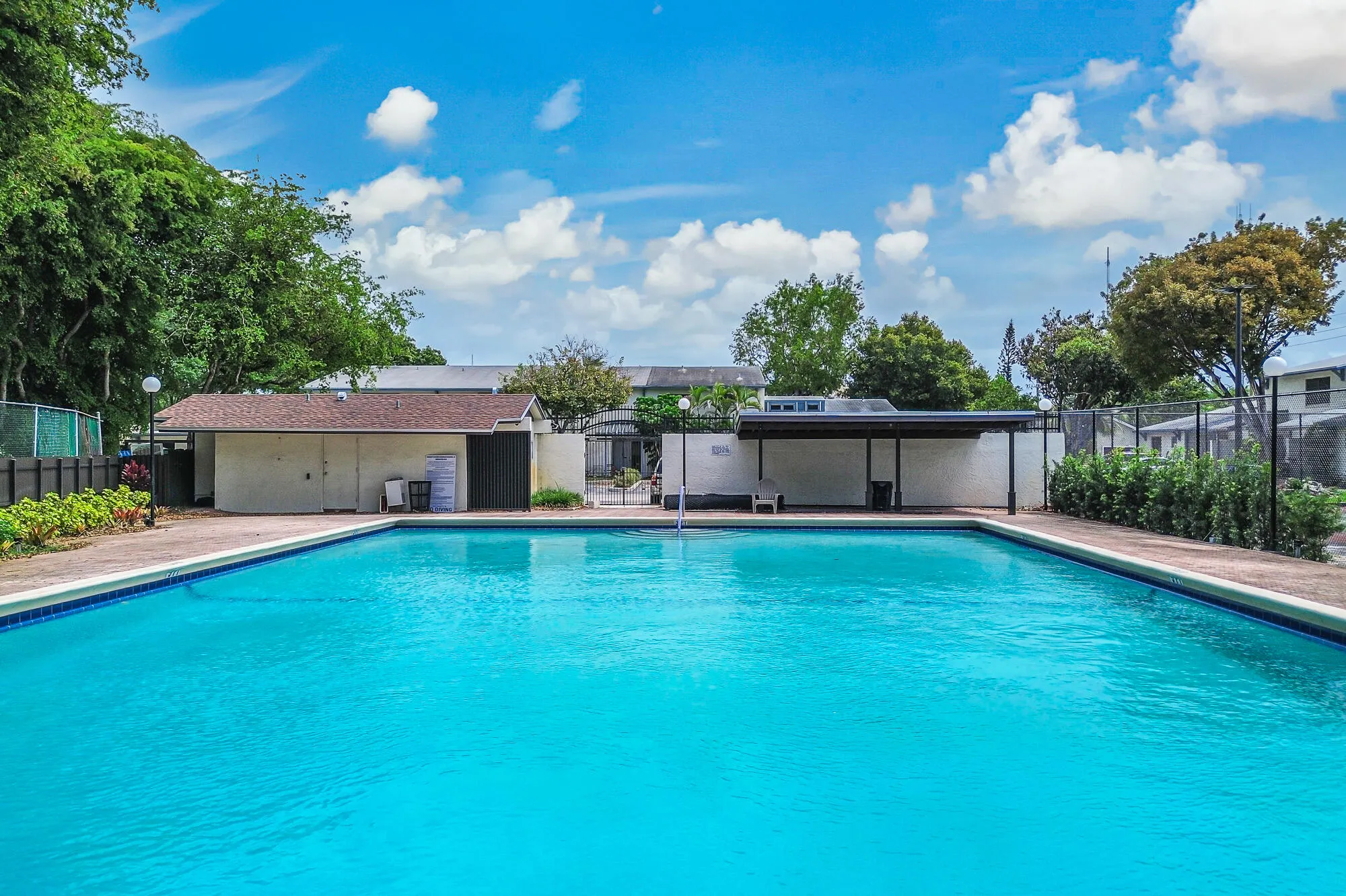 4003 W Woodscape Dr #2K-15