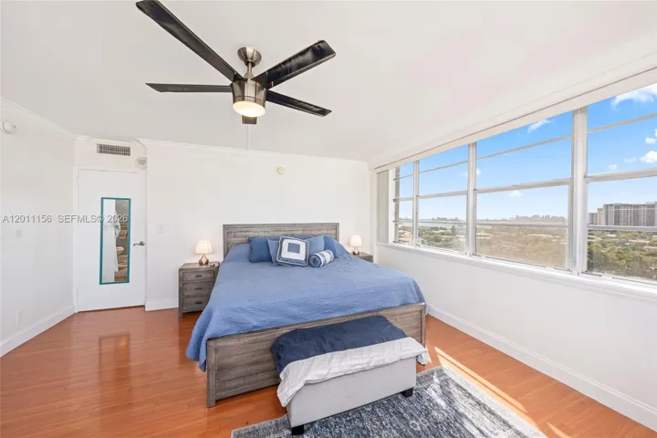 Corner room & Water views