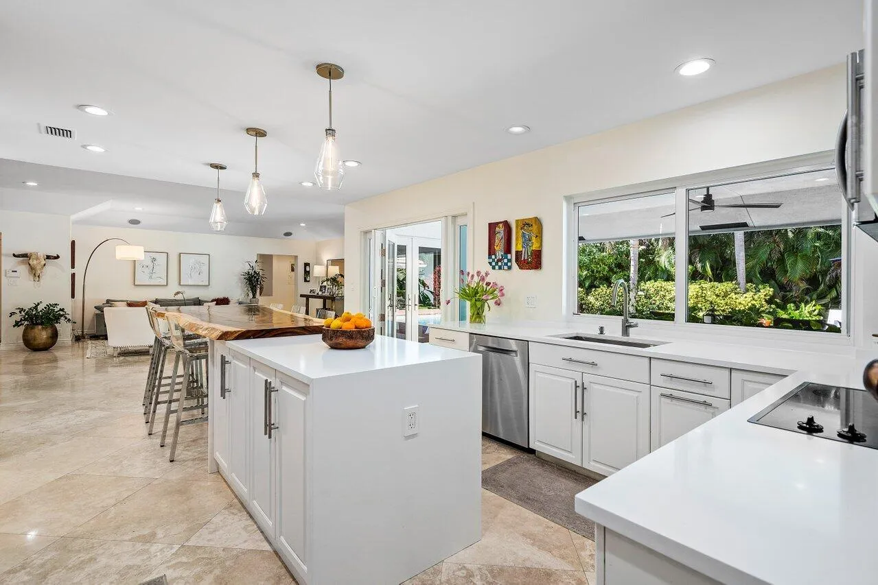 012-3765KingsWay-BocaRaton-FL-33434-SMAL