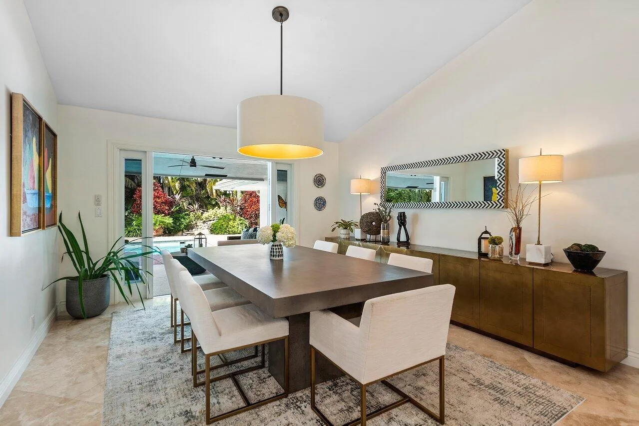 010-3765KingsWay-BocaRaton-FL-33434-SMAL