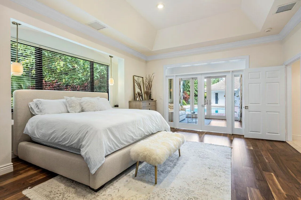 032-3765KingsWay-BocaRaton-FL-33434-SMAL