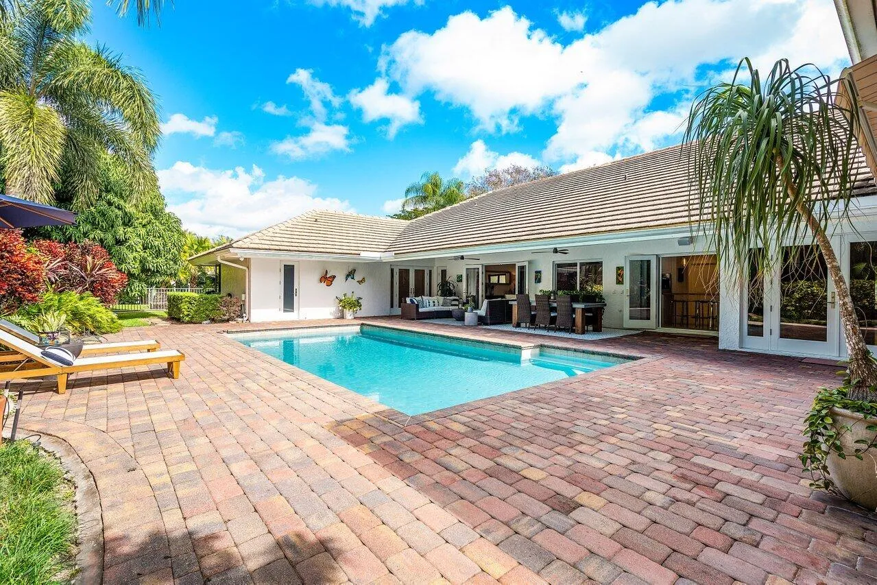 042-3765KingsWay-BocaRaton-FL-33434-SMAL