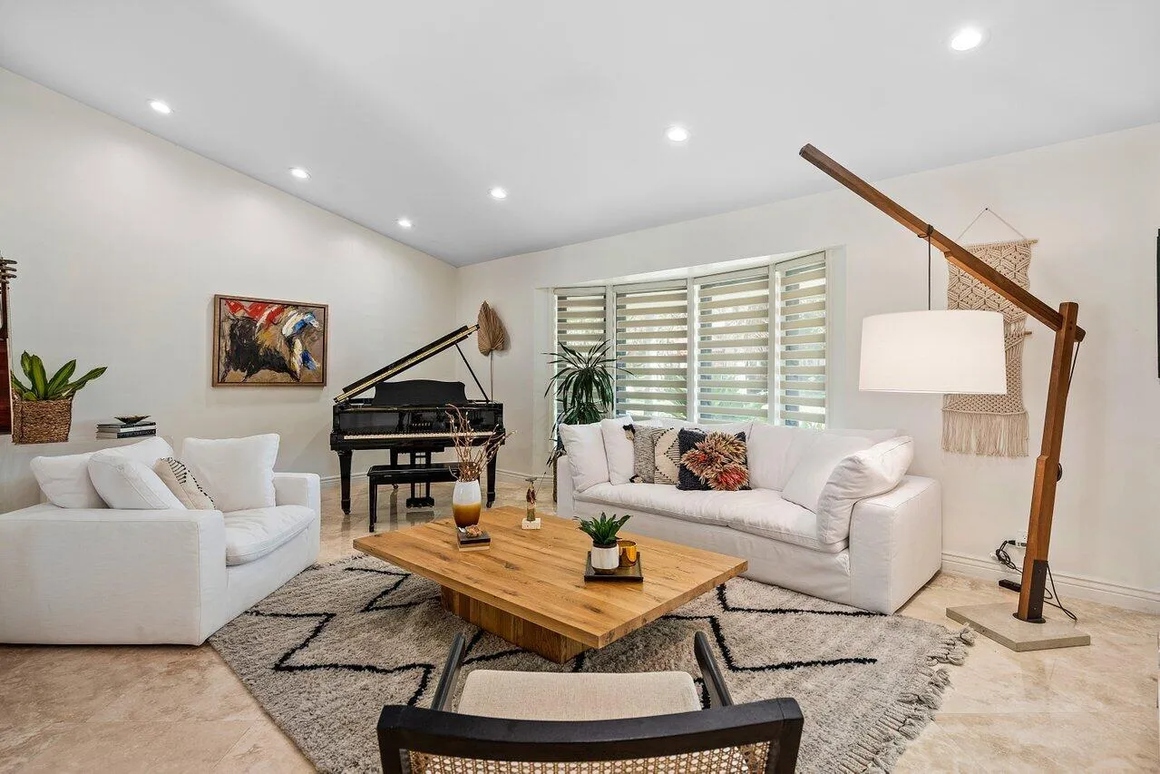 008-3765KingsWay-BocaRaton-FL-33434-SMAL