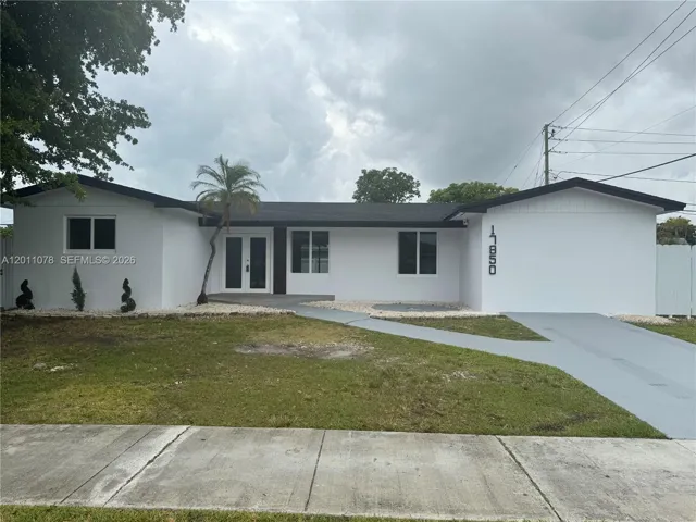 EXTERIOR FRONT 17850 #1