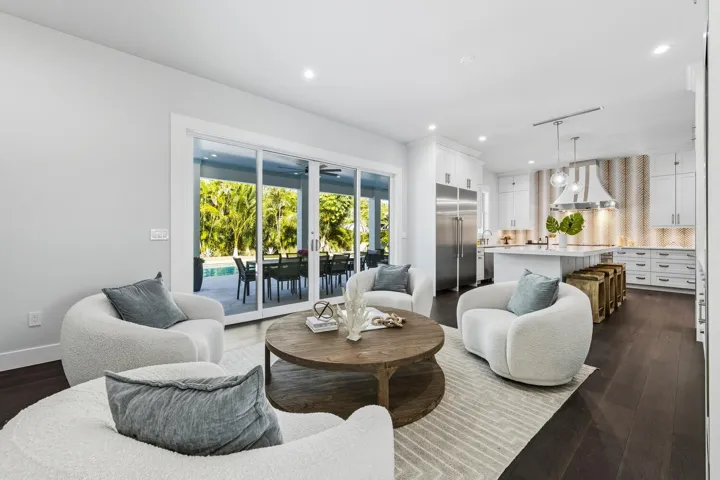 11823 Lake Shore Pl North Palm-large-024