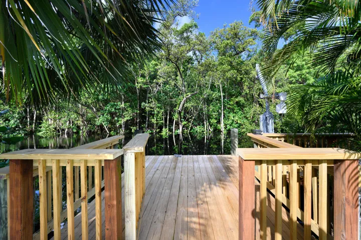 11823 Lake Shore Pl North Palm-large-017