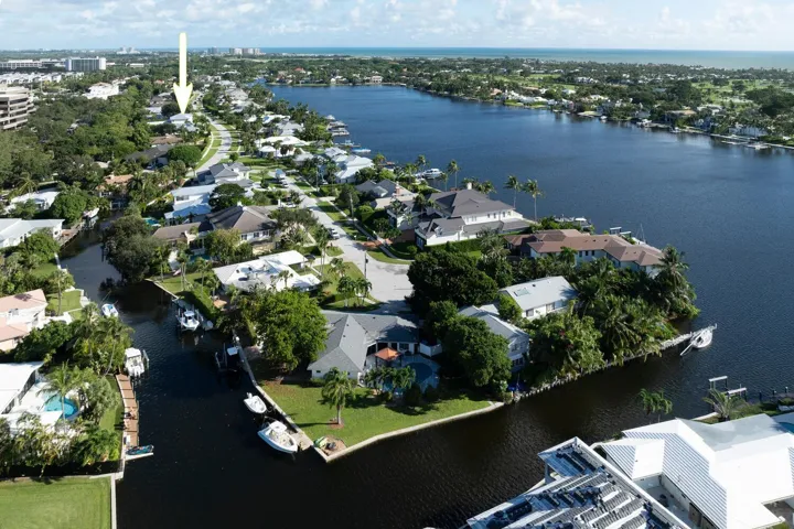 11823 Lake Shore Pl North Palm-large-013