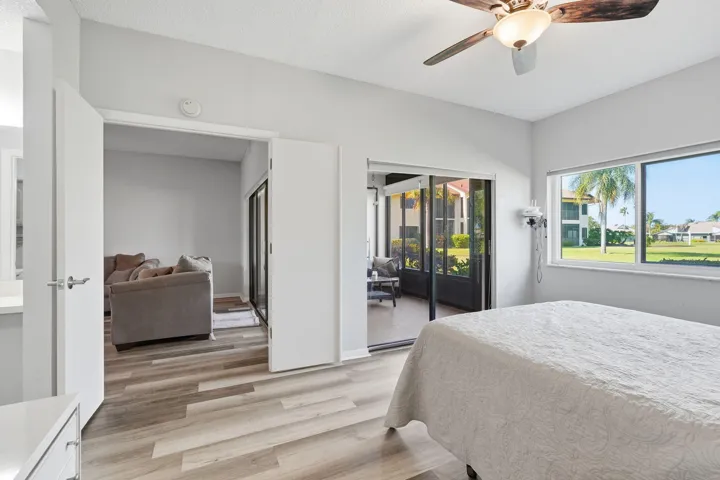 2-web-or-mls-6901_SE_Constitution_Blvd_A