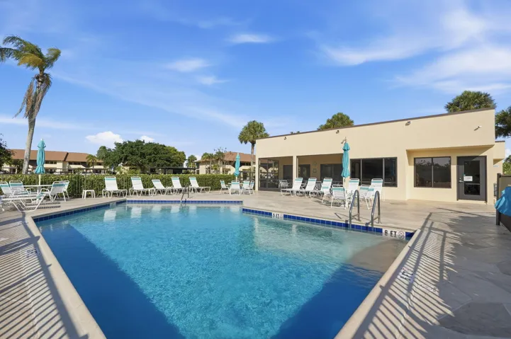53-web-or-mls-6901_SE_Constitution_Blvd_