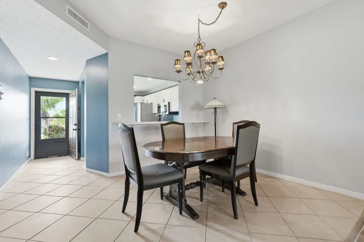 27-web-or-mls-6901_SE_Constitution_Blvd_