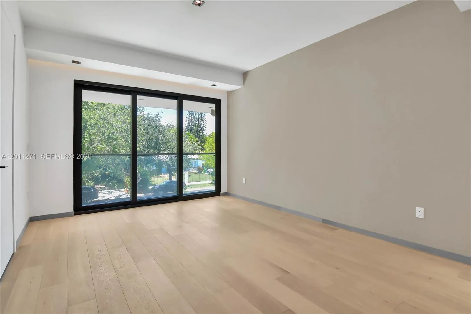 Property photo 64