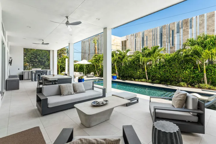 033-823WestOysterLane-HypoluxoIsland-FL-