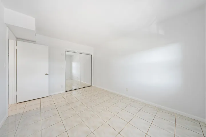 300 Inlet Way 3 Primary 2